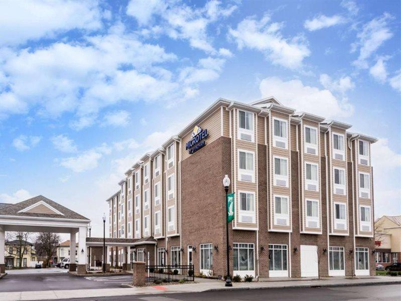 Microtel Inn & Suites By Wyndham - Penn Yan Exterior photo