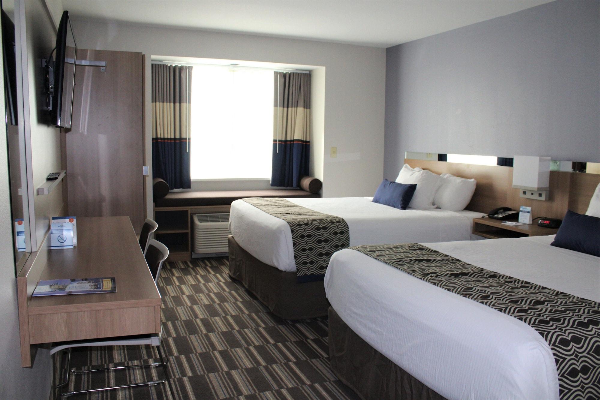 Microtel Inn & Suites By Wyndham - Penn Yan Exterior photo