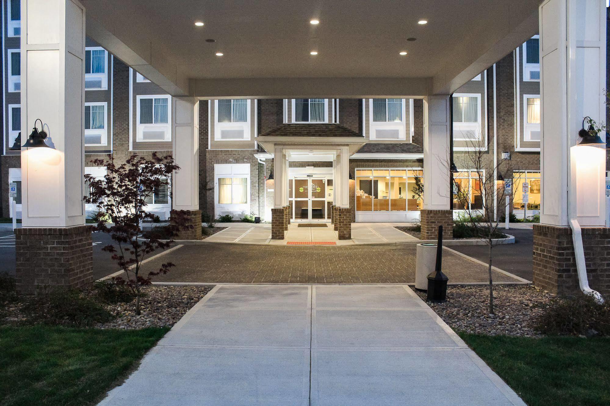 Microtel Inn & Suites By Wyndham - Penn Yan Exterior photo
